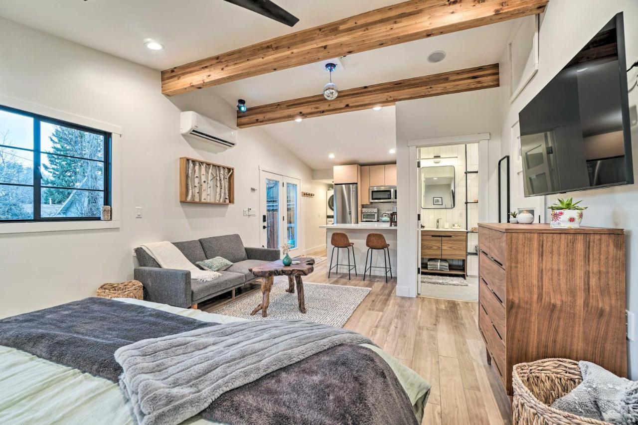 Cozy Flagstaff Studio With Patio - Near Dtwn! Екстер'єр фото